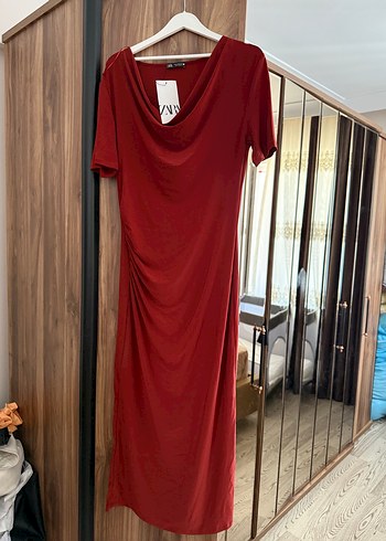 Zara Kırmızı Elbise