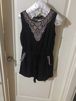 Tasarımcı İşlemeli şort tulum