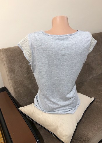 Kısa Kollu Gri Dantel Detaylı Kadın Bluz - Görsel 8