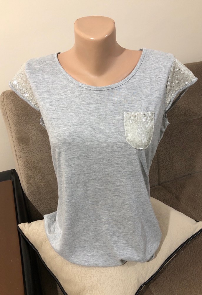 Kısa Kollu Gri Dantel Detaylı Kadın Bluz - Görsel 5