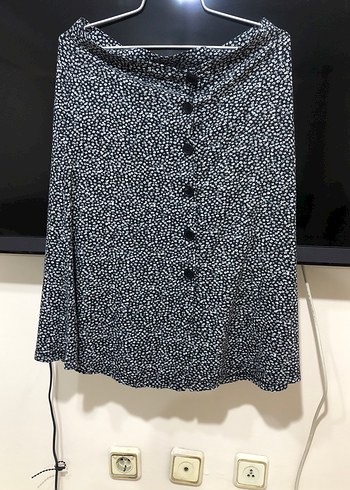 Düğmeli Siyah Puantiyeli Midi Etek - Görsel 9