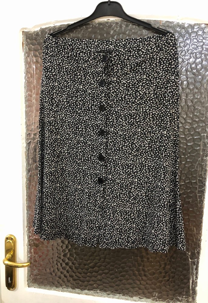 Düğmeli Siyah Puantiyeli Midi Etek - Görsel 2