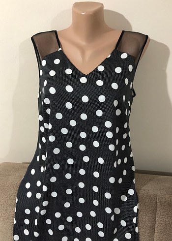 Zincir Detaylı Puantiyeli Siyah Uzun Elbise - Görsel 10