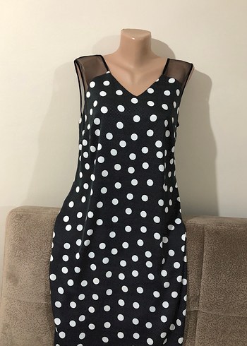 Zincir Detaylı Puantiyeli Siyah Uzun Elbise - Görsel 12