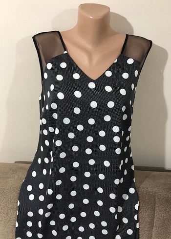 Zincir Detaylı Puantiyeli Siyah Uzun Elbise - Görsel 9