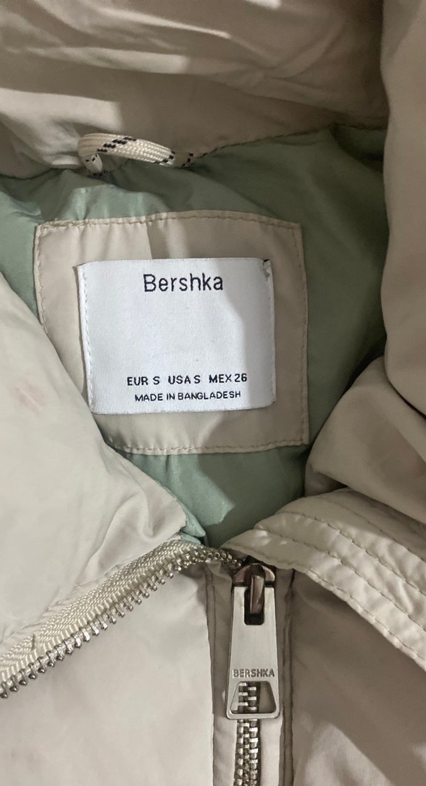 Bershka şişme mont - Görsel 4