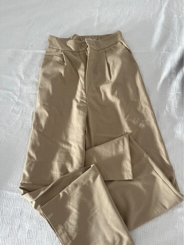 Stradivarius pantolon