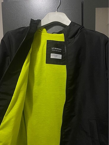 LC Waikiki erkek çocuk yağmurluk