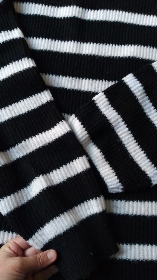 Çizgili Siyah Beyaz Triko Kadın Kazak tunik - Görsel 2