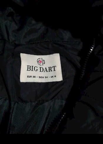 Siyah Kapüşonlu Kısa Fermuarlı Kadın Mont - Görsel 3