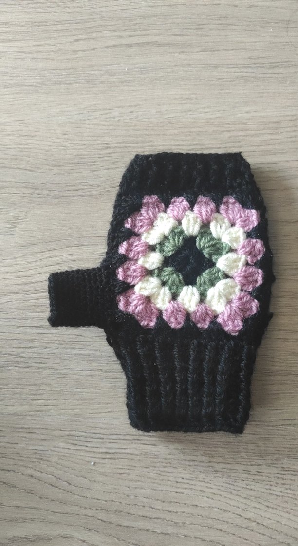 Renkli Örgü Parmaksız Kadın Eldiveni - Görsel 3