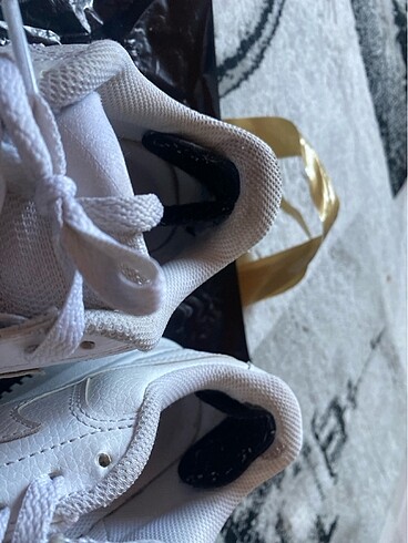 38 Beden beyaz Renk Orijinal Nike Ayakkabı