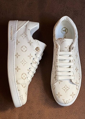 Louis Vuitton Bayan ayakkabı