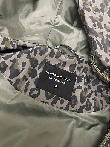LC Waikiki Lcw yağmurluk