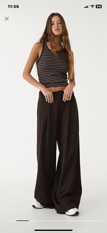 Stradivarius Geniş paça kumaş pantolon