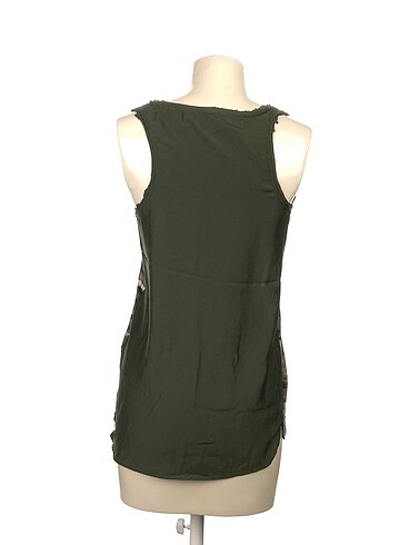 s Beden Bershka Askılı %70 İndirimli.