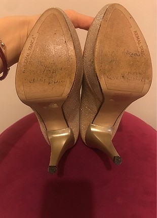 39 Beden altın Renk Topuklu ayakkabı/abiye 