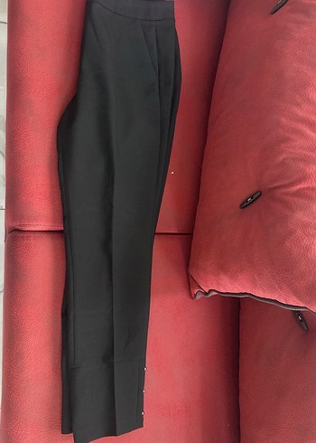 Siyah Düğmeli Midi Kumaş Kadın Pantolon - Görsel 4