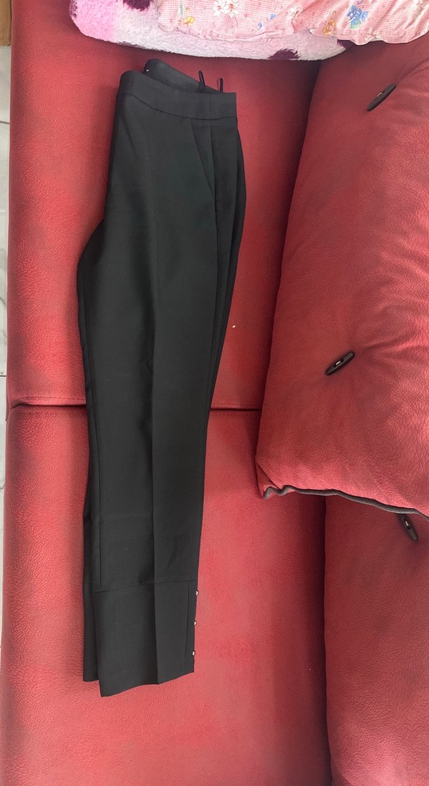 Siyah Düğmeli Midi Kumaş Kadın Pantolon - Görsel 4