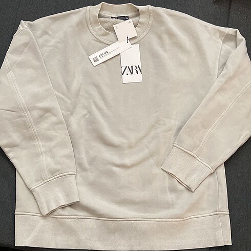 Sıfır etiketli orijinal zara sweatshirt