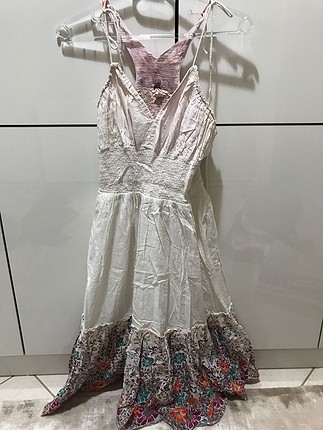 İp askılı plaj elbisesi