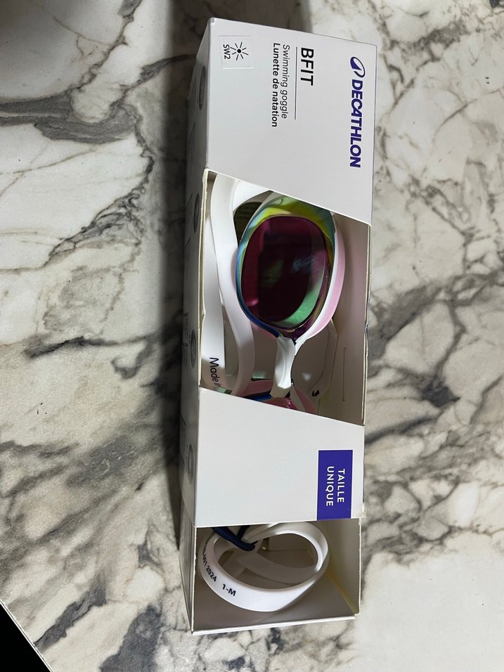 Beyaz Tokalı Yüzme Gözlüğü Yüzüğü Gözlüğü - Görsel 2