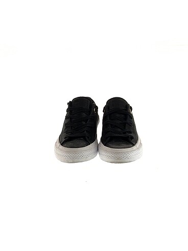 37 Beden Converse Spor Ayakkabı %70 İndirimli.