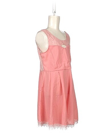 Vintage Love PreLoved Kısa Elbise %70 İndirimli.