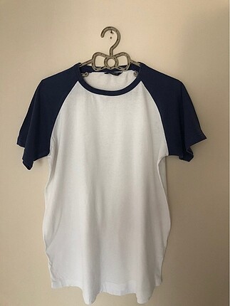 Pull And Bear Beyaz Kolları Mavi Tshirt