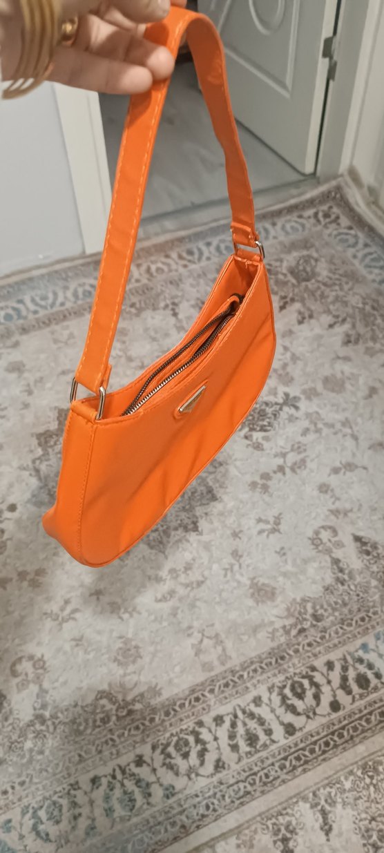 Turuncu Parlak Fermuarlı Kadın Çantası - Görsel 2