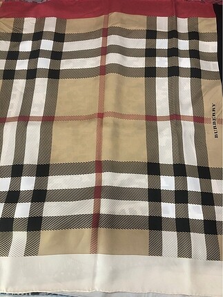 Burberry Eşarp