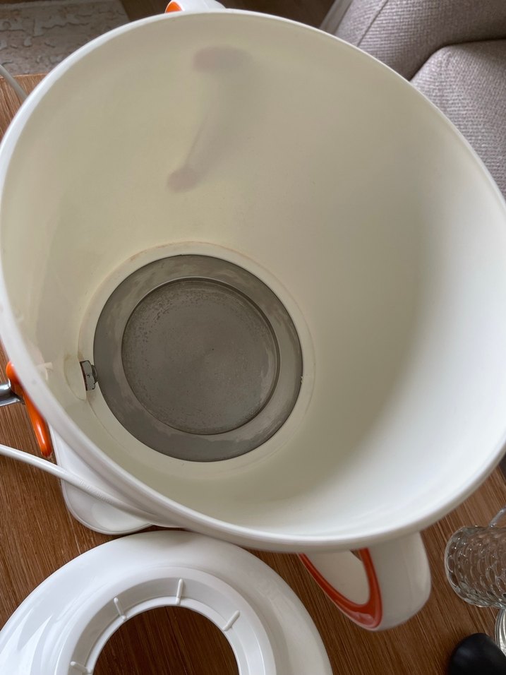 Çiçek Desenli Beyaz Elektrikli Çaydanlık - Görsel 4