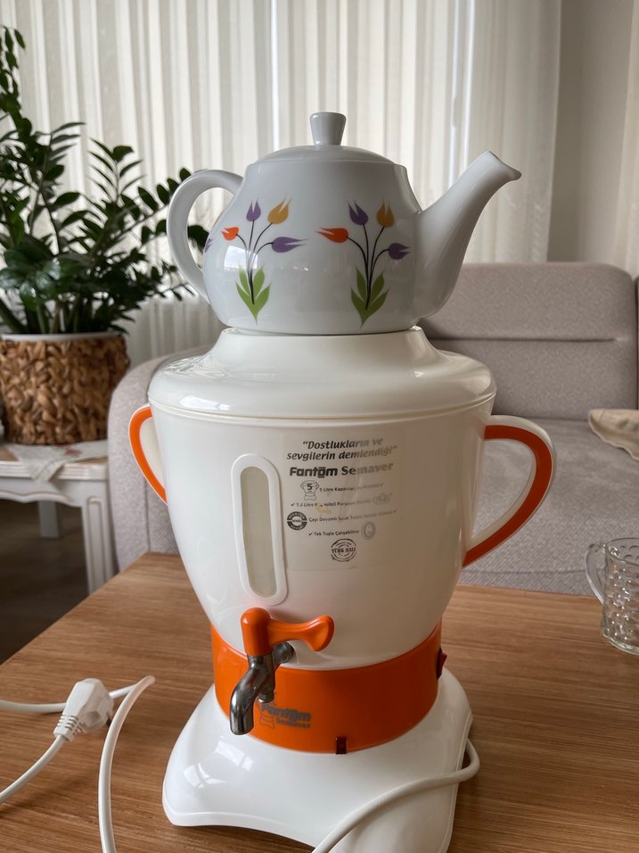 Çiçek Desenli Beyaz Elektrikli Çaydanlık - Görsel 2