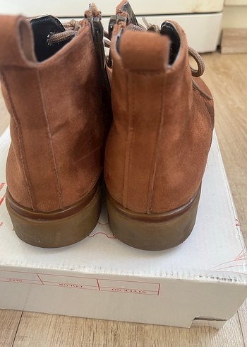 Kahverengi Süet Dolgu Topuklu Kadın Bot - Görsel 4