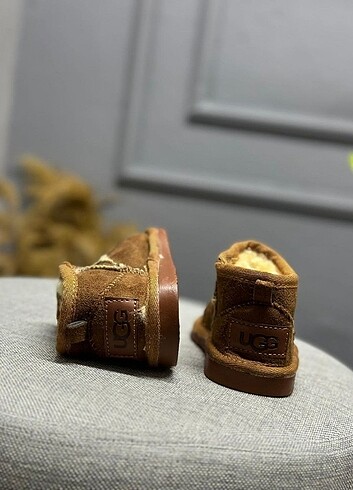 31 Beden kahverengi Renk Cocuk ugg. 21/35 arasi.mevcuttur