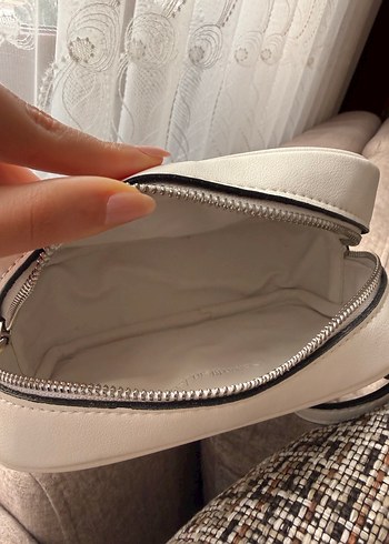 Calvin Klein Beyaz Deri Kadın Çapraz Çanta - Görsel 4