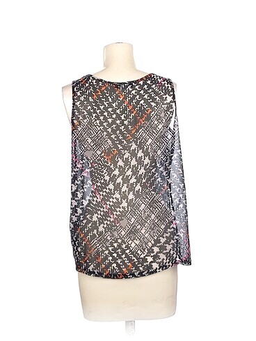 m Beden PreLoved Bluz %70 İndirimli.
