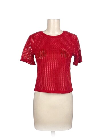 Zara T-shirt %70 İndirimli.