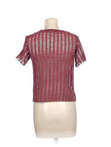m Beden Zara T-shirt %70 İndirimli.