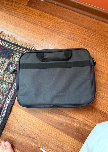  Beden Preo Laptop Çantası