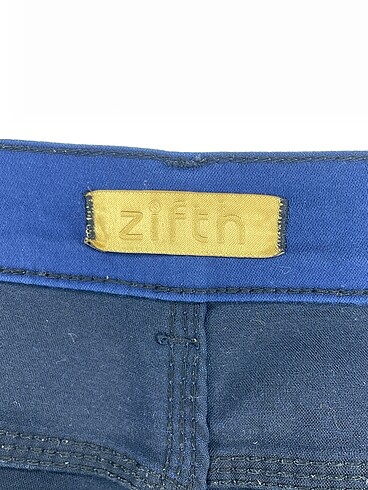 27 Beden lacivert Renk PreLoved Jean / Kot %70 İndirimli.