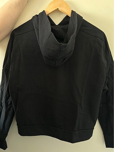 l Beden Puma sweatshirt