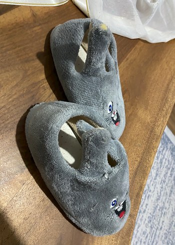 Gri Erkek Çocuk Peluş Terlik - Görsel 4