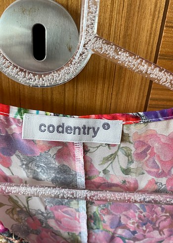 Dantel Detaylı Pembe Çiçekli Bohem Bluz - Görsel 3