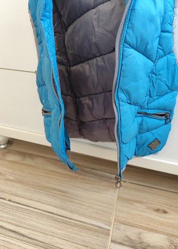 Koton Erkek Çocuk Mavi Kapüşonlu Yelek