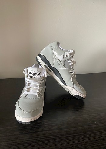 Gri Beyaz Erkek Basketbol Ayakkabısı 43 numara - Görsel 3