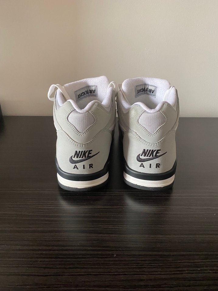 Gri Beyaz Erkek Basketbol Ayakkabısı 43 numara - Görsel 4