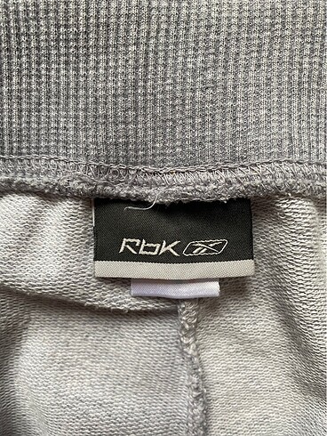s Beden Reebok orijinal gri rengi eşofman S bedeni