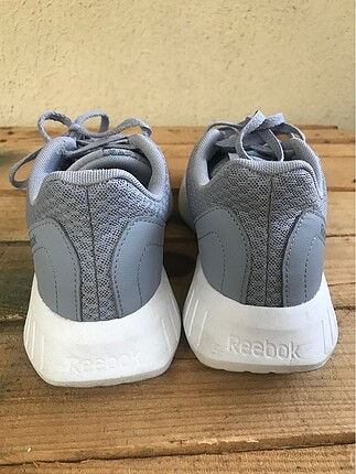 37.5 Beden Reebok ayakkabı