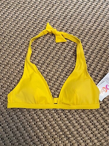 Bikini üstü